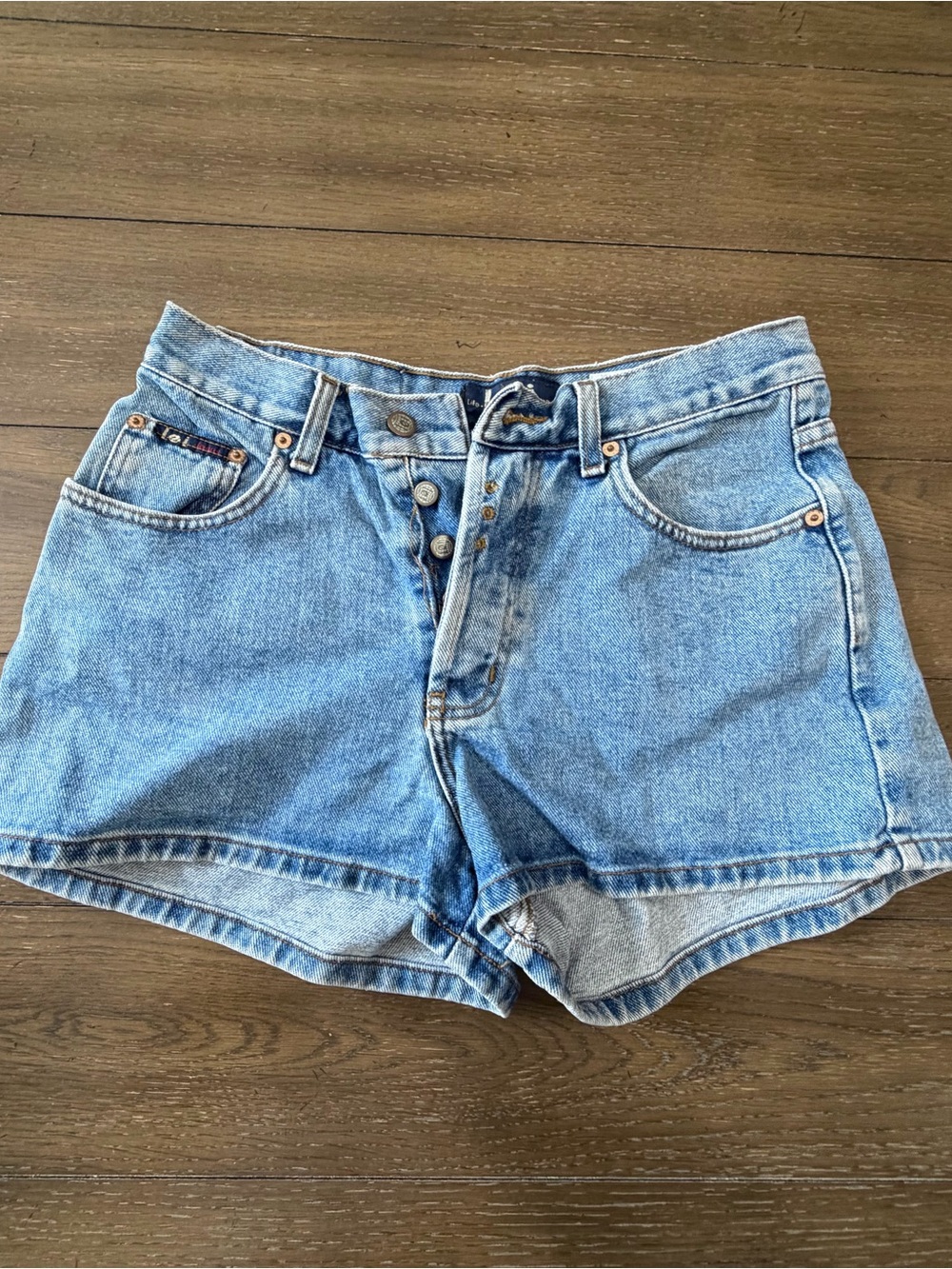 L.E.I. Y2K Shorts Womens Size 11 Denim Cotton Button Fly Medium Wash Mini Jean